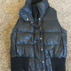Theory black puffy vest